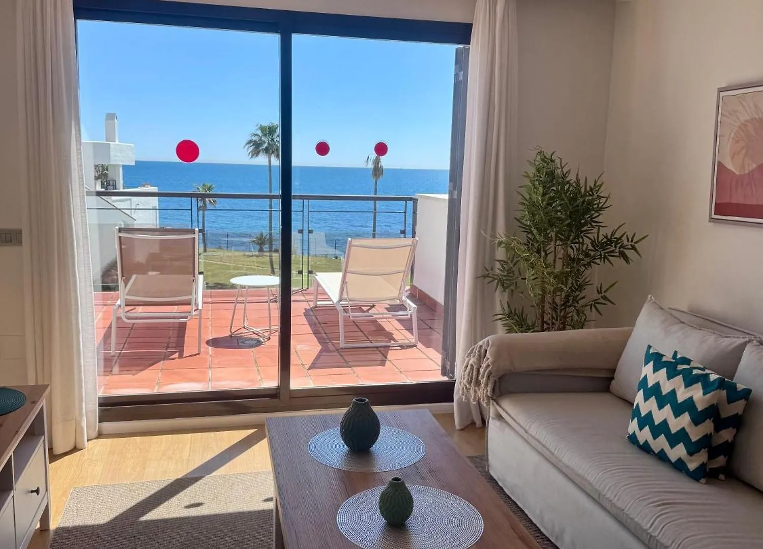 Beachfront Penthouse Luxury Bahia de Casares Apartman