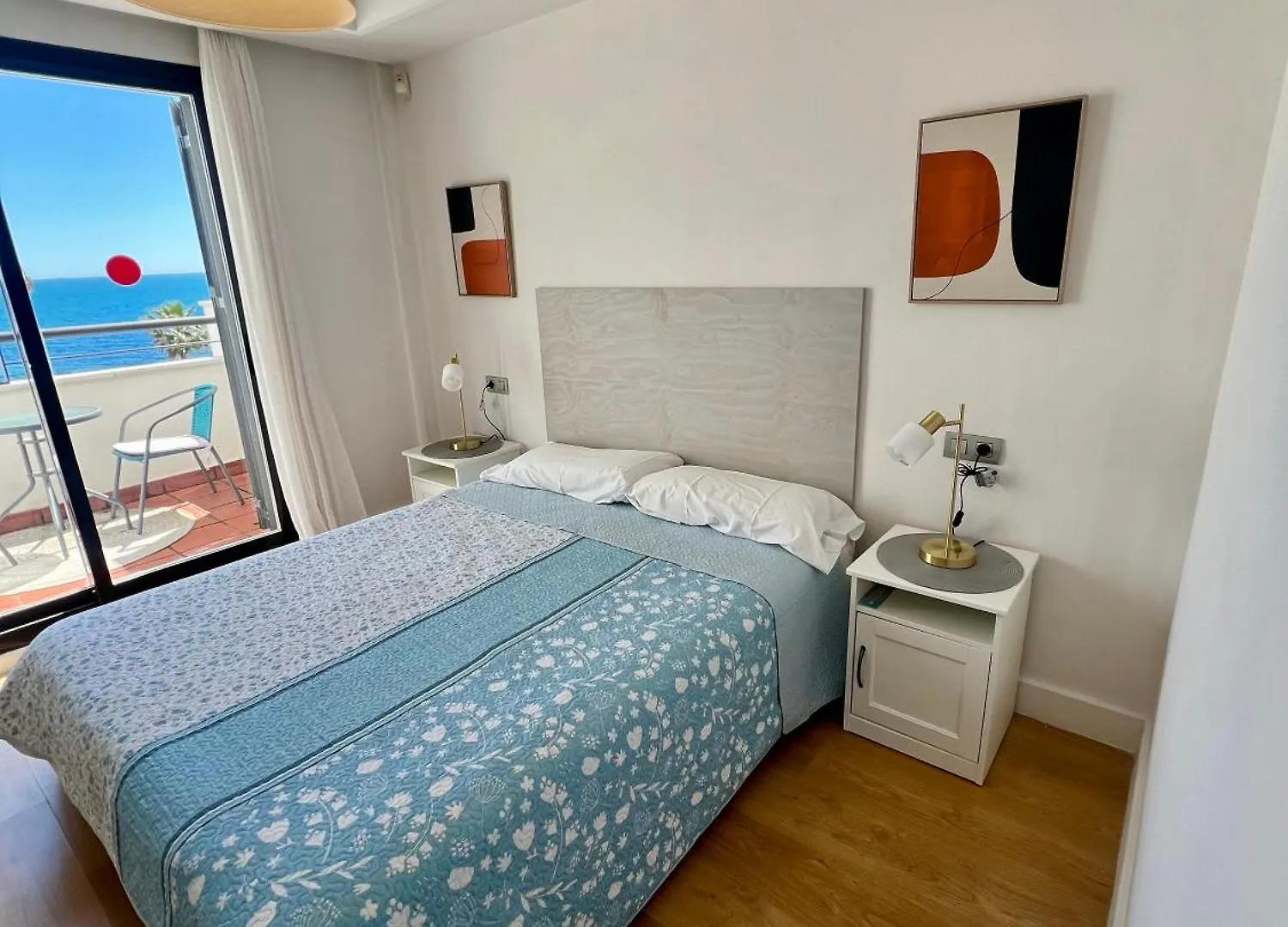 Beachfront Penthouse Luxury Bahia de Casares 0*,