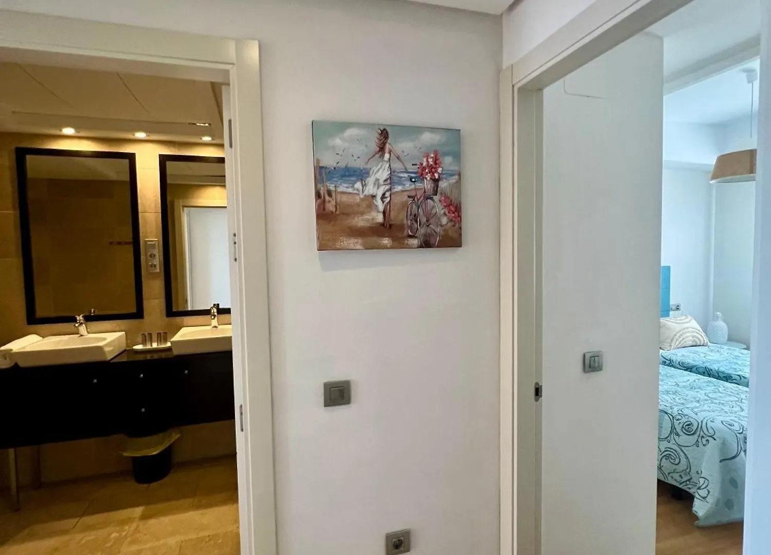 Beachfront Penthouse Luxury Bahia de Casares 0*,